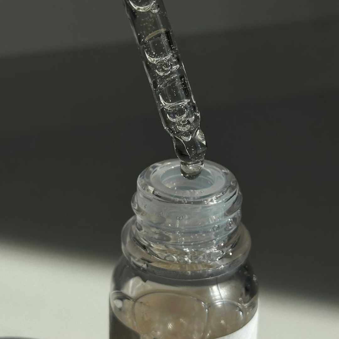 RETINOL™  Serum Con Ácido Hialurónico + Vitamina E